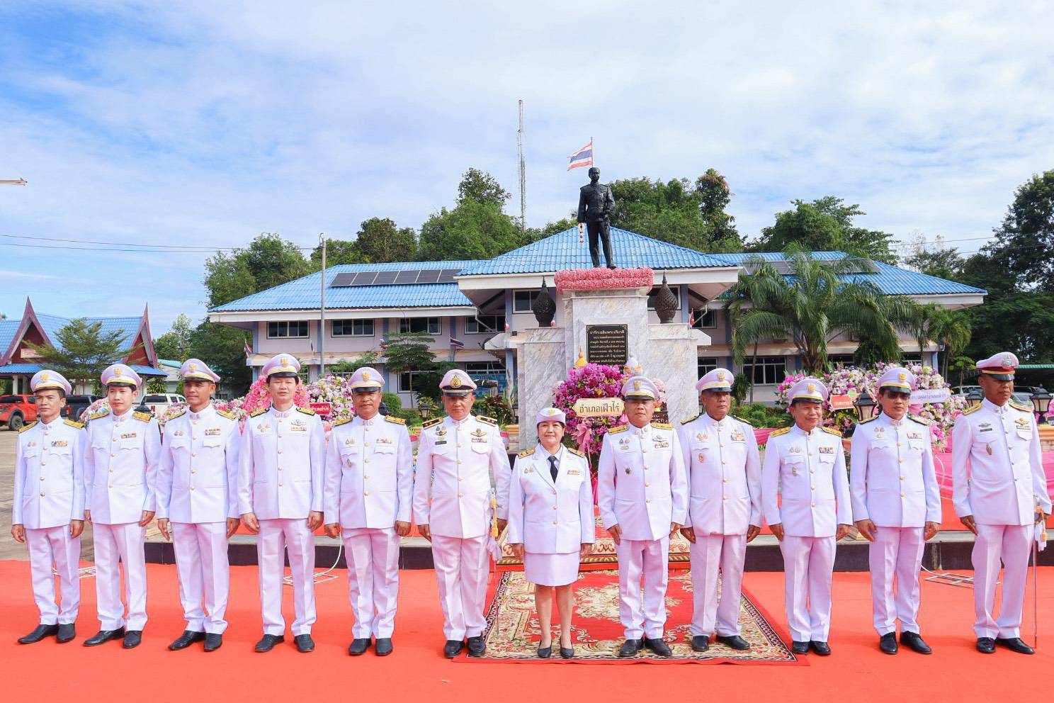 พช.เฝ้าไร่ เข้าร่วมพิธีวางพวงมาลาเนื่องในวันปิยมหาราช