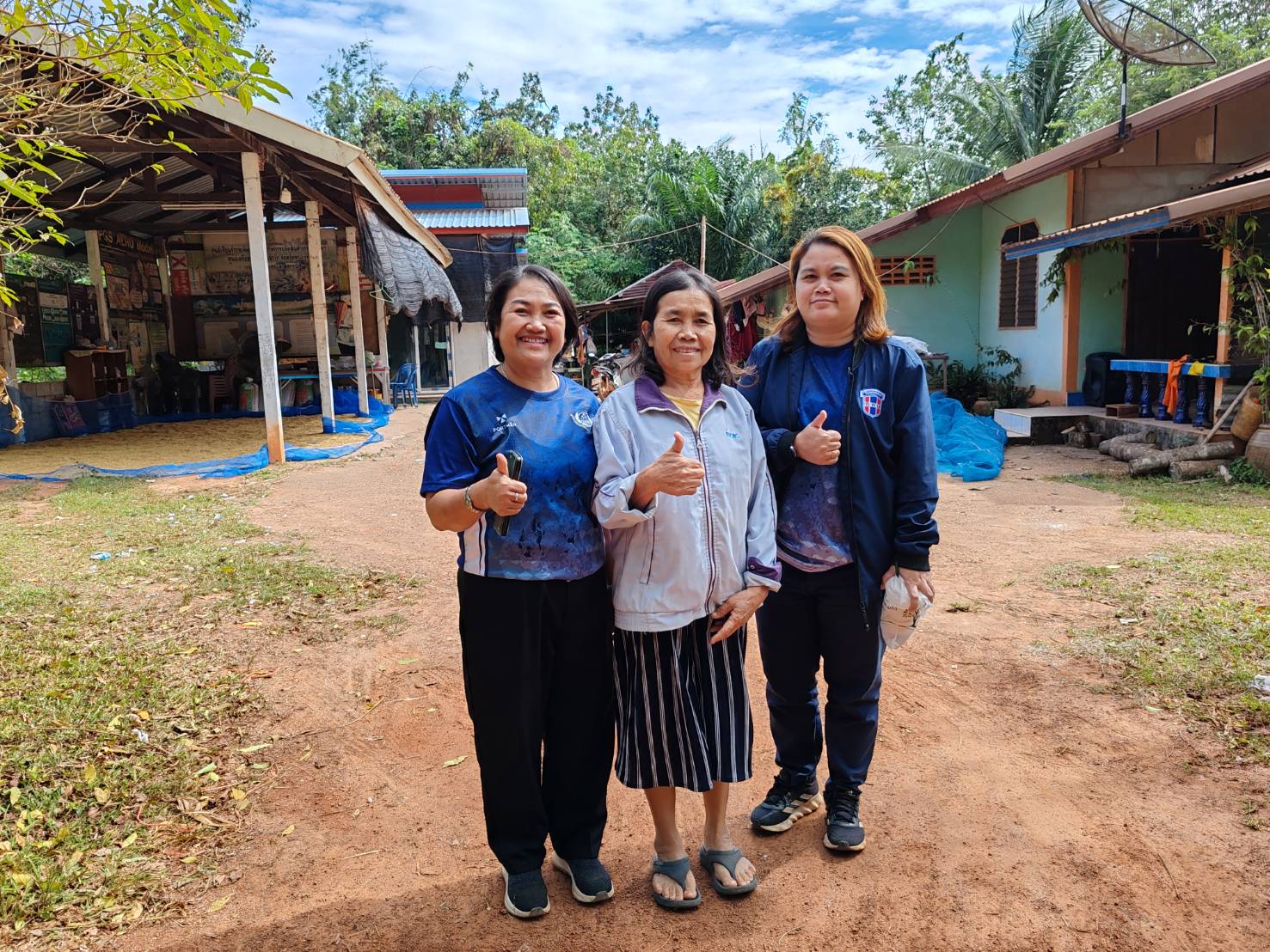 ✨พช.เฝ้าไร่ ลงพื้นที่ติดตามตรวจเยี่ยมศูนย์เรียนรู้โคกหนองนา แปลงนายบุญพา มะโนมัย ตำบลอุดมพร